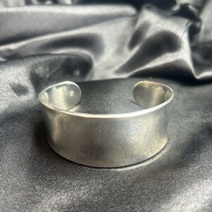 Metal Silver tone cuff bracelet